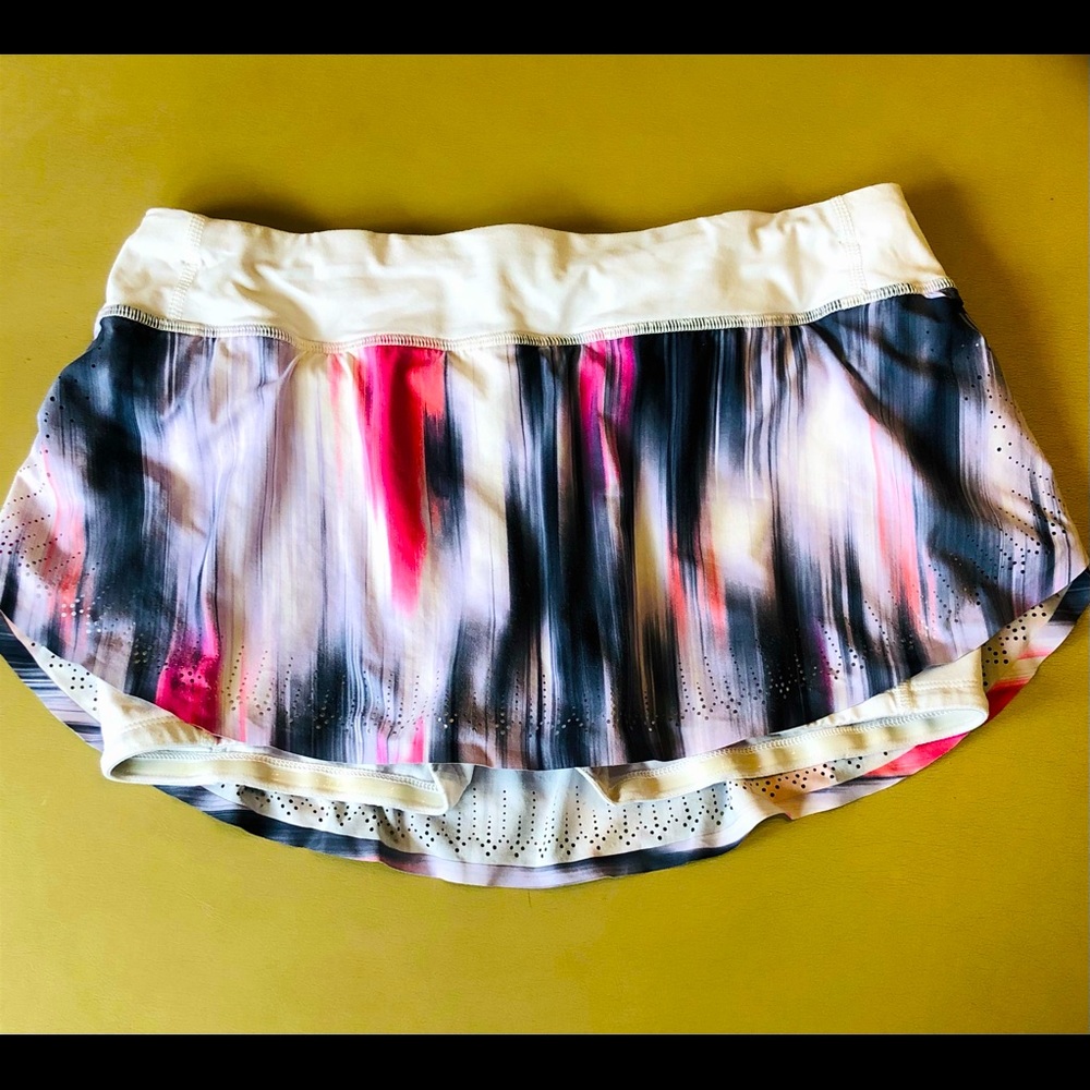 Lululemon run light as air skirt/shorts